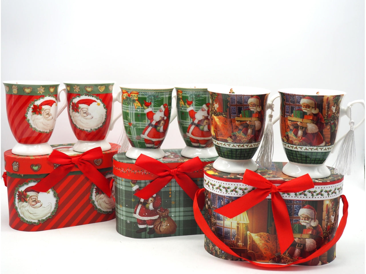 Tazza natalizia 2 pezzi con scatola da regalo in 3 decori assortiti