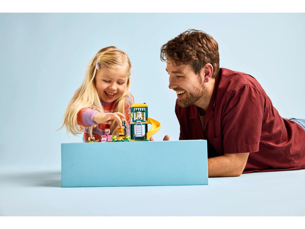 LEGO Divertimento al parco giochi di Bluey e Chloe