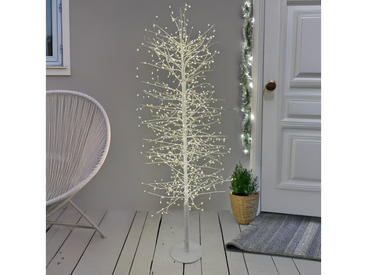 Albero tiglio conico 110cm ramo bianco diametro 40cm con 792microled bianco caldo e giochi di luce automatico flashled diamond bianco caldo per uso interno/esterno IP44