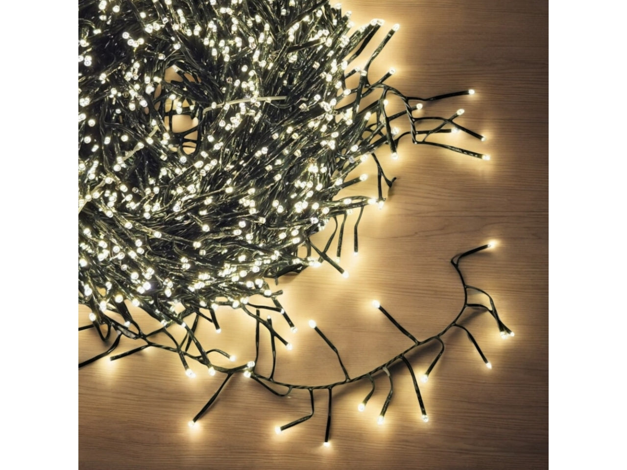 Catena 2000miniled bianco caldo con 8 giochi di luci, filo verde 4+40mt per uso interno/esterno IP44