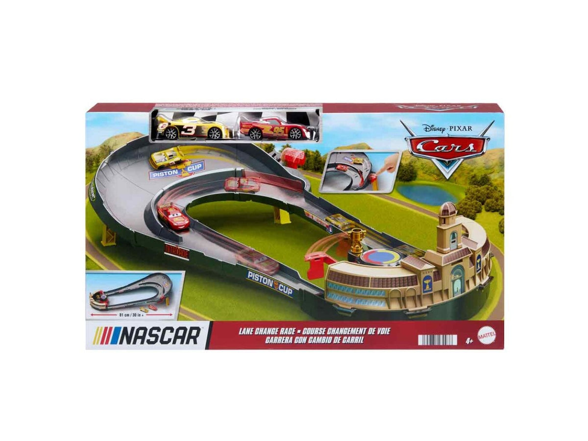 Cars nascar pack gara con cambio di corsia