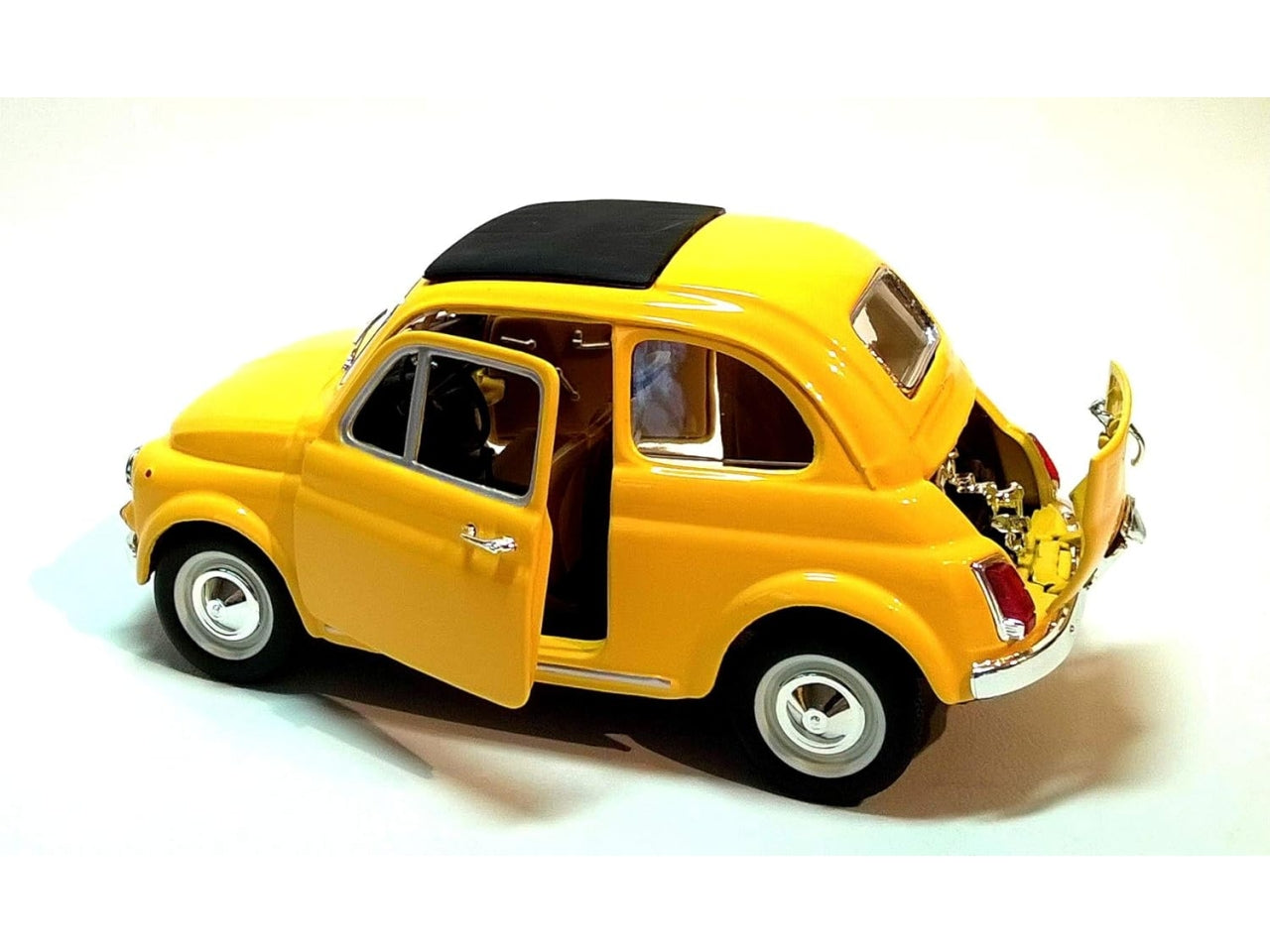 Auto Fiat 500F anno 1965 scala 1:24 $
