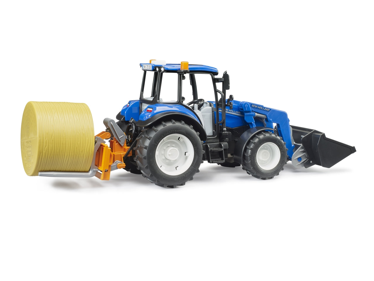 Trattore New Holland T5.120 con benna e balla fieno