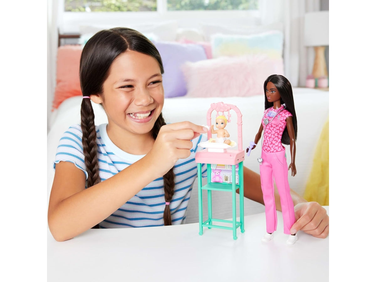 Barbie new nurturing playset assortiti
