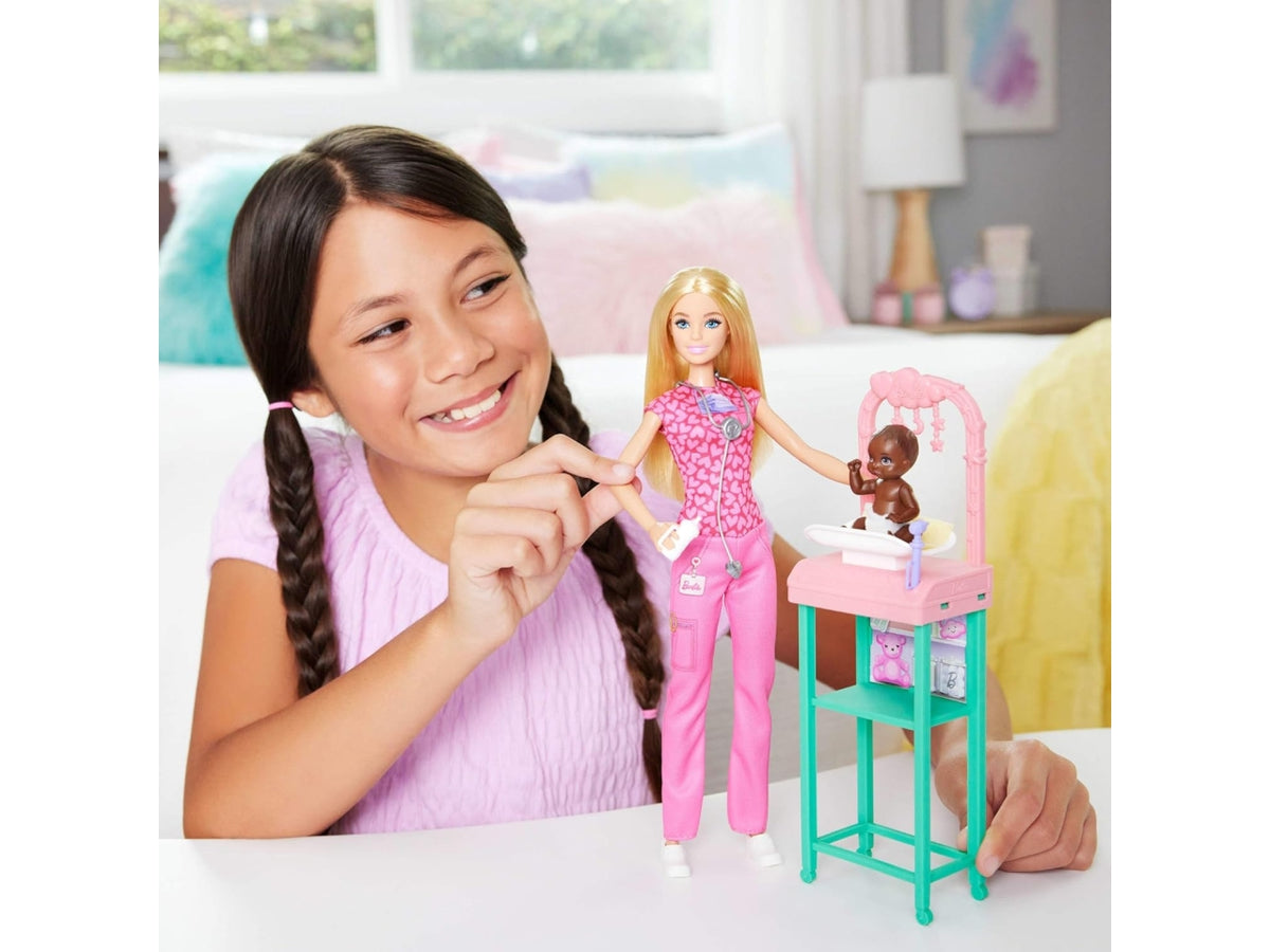 Barbie new nurturing playset assortiti