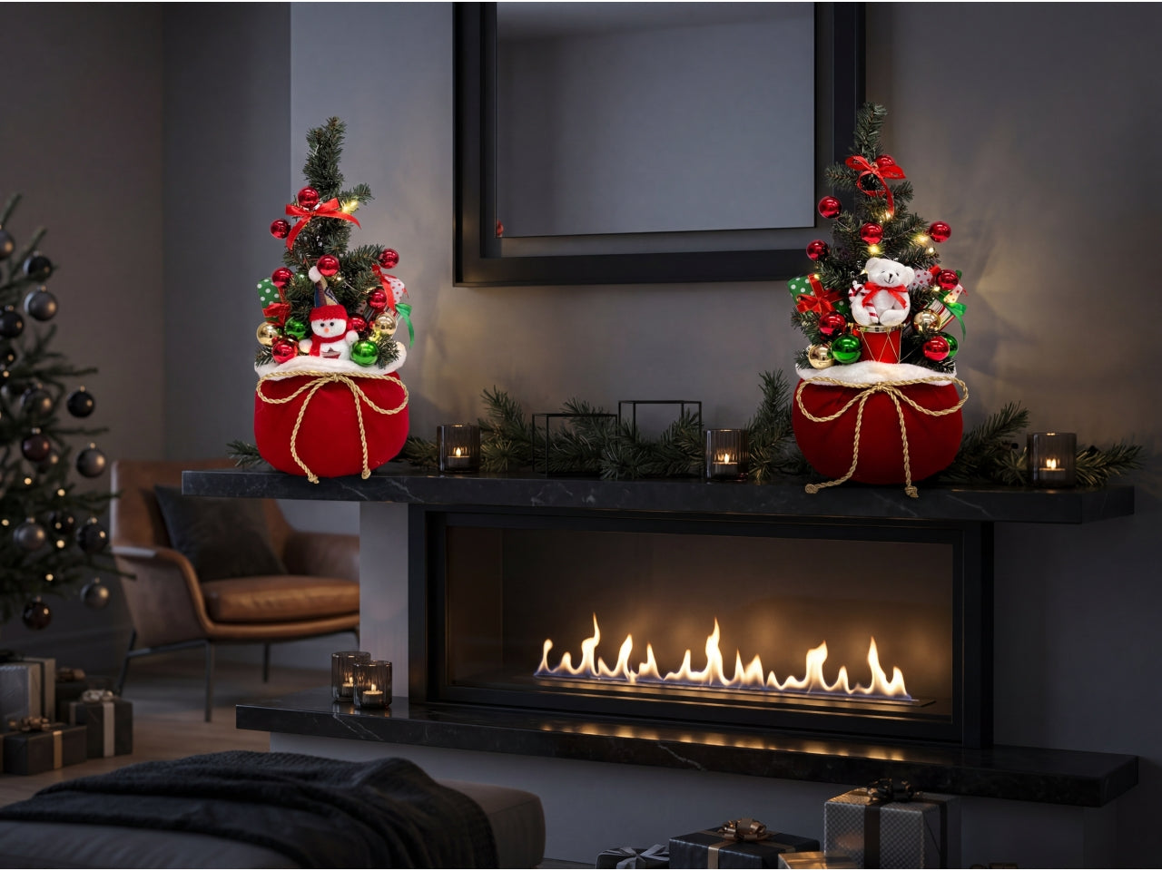 Albero Meraville 40cm in sacco doni con personaggio, luce led a batteria con timer, modelli assortiti