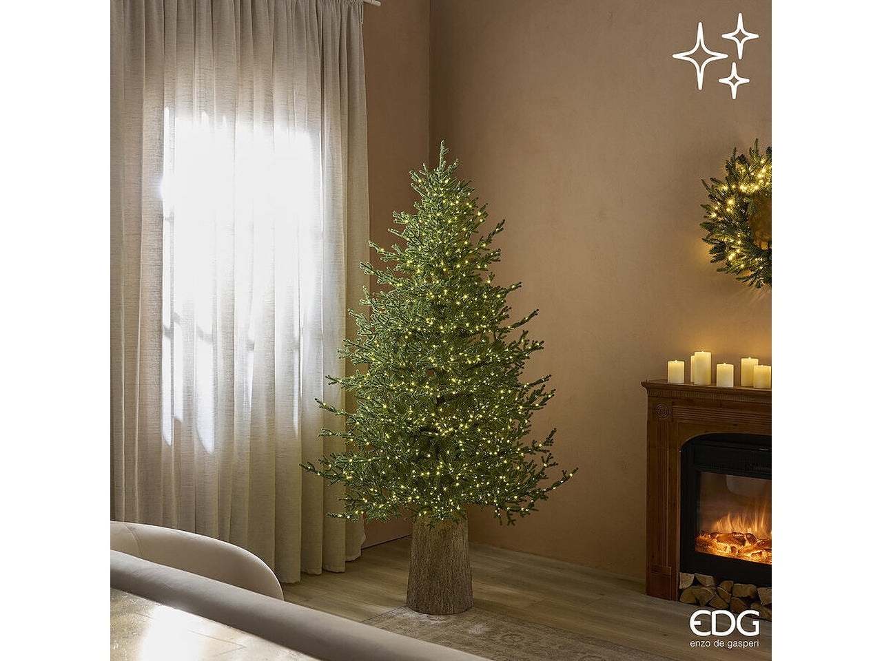 Albero Pino lucciole 180cm verde, diametro 115cm con 2300 rice led multieffetto bianco caldo