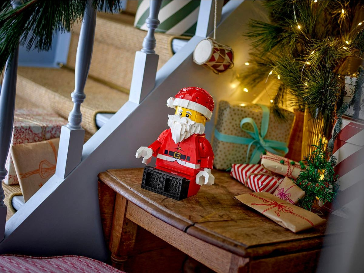 Lego grande minifigure di babbo natale