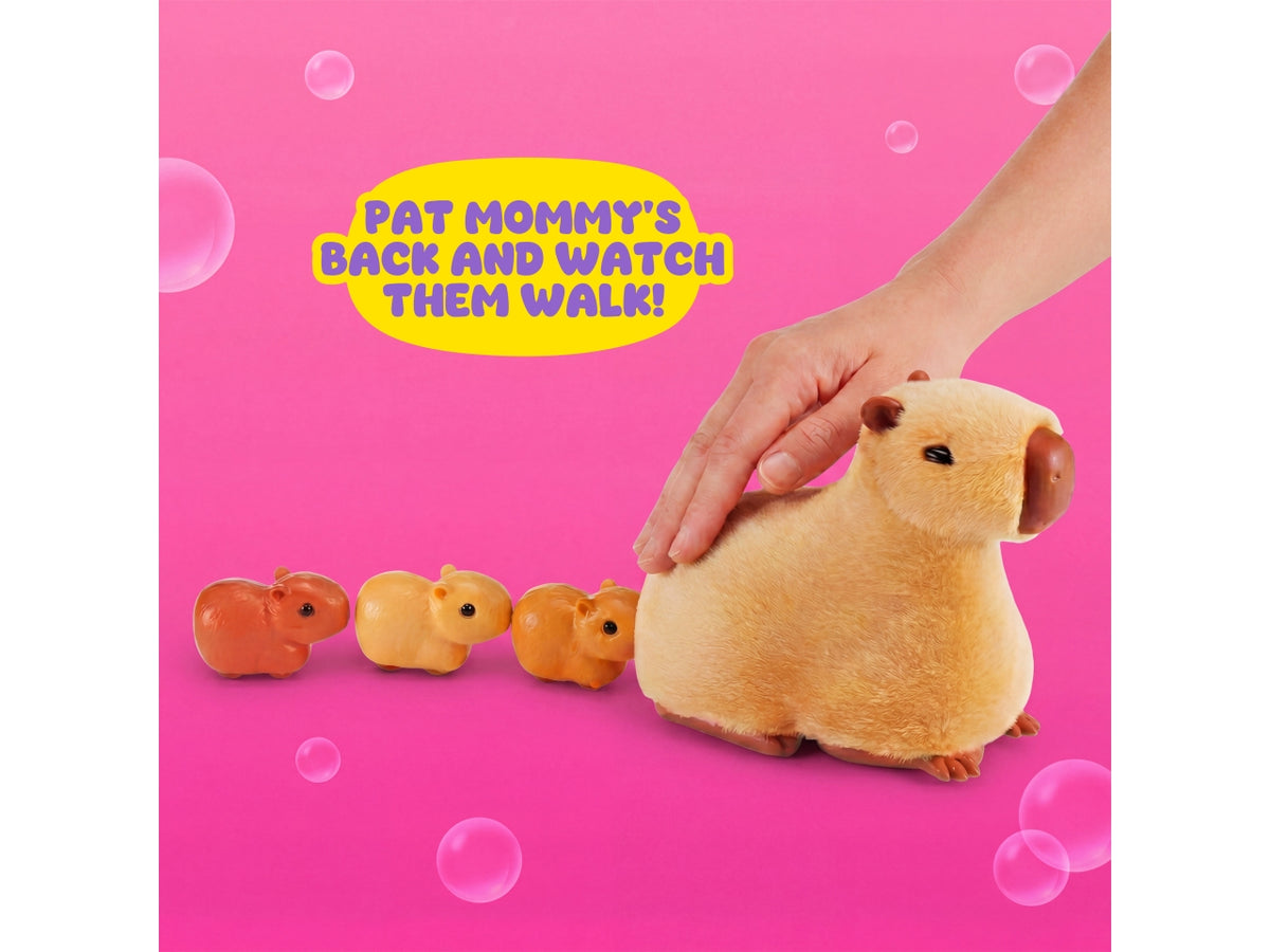 Mommy e baby surprise capybara