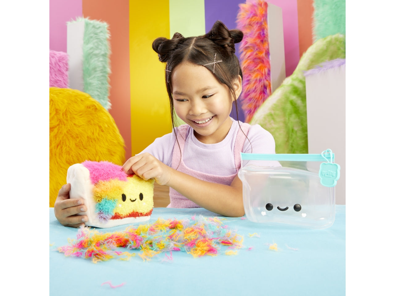 Fluffie Stuffiez Small Plush: Peluche Multicolor Super Coccolosi con Sorpresa, Gioco Unisex per Bambini 4+ | MGA Entertainment
