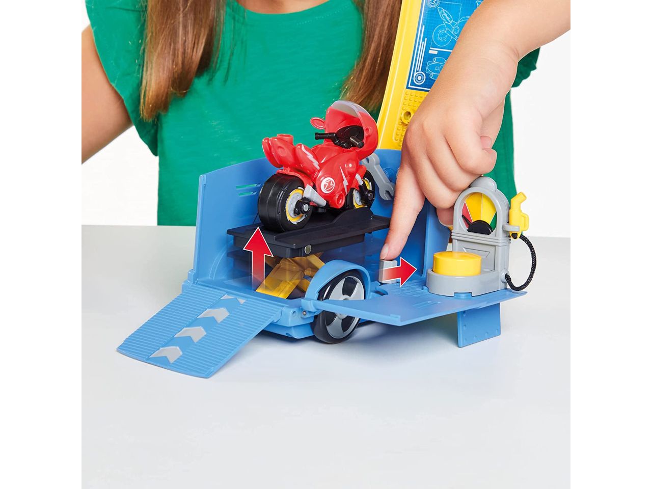 Ricky zoom maxwell trailer playset