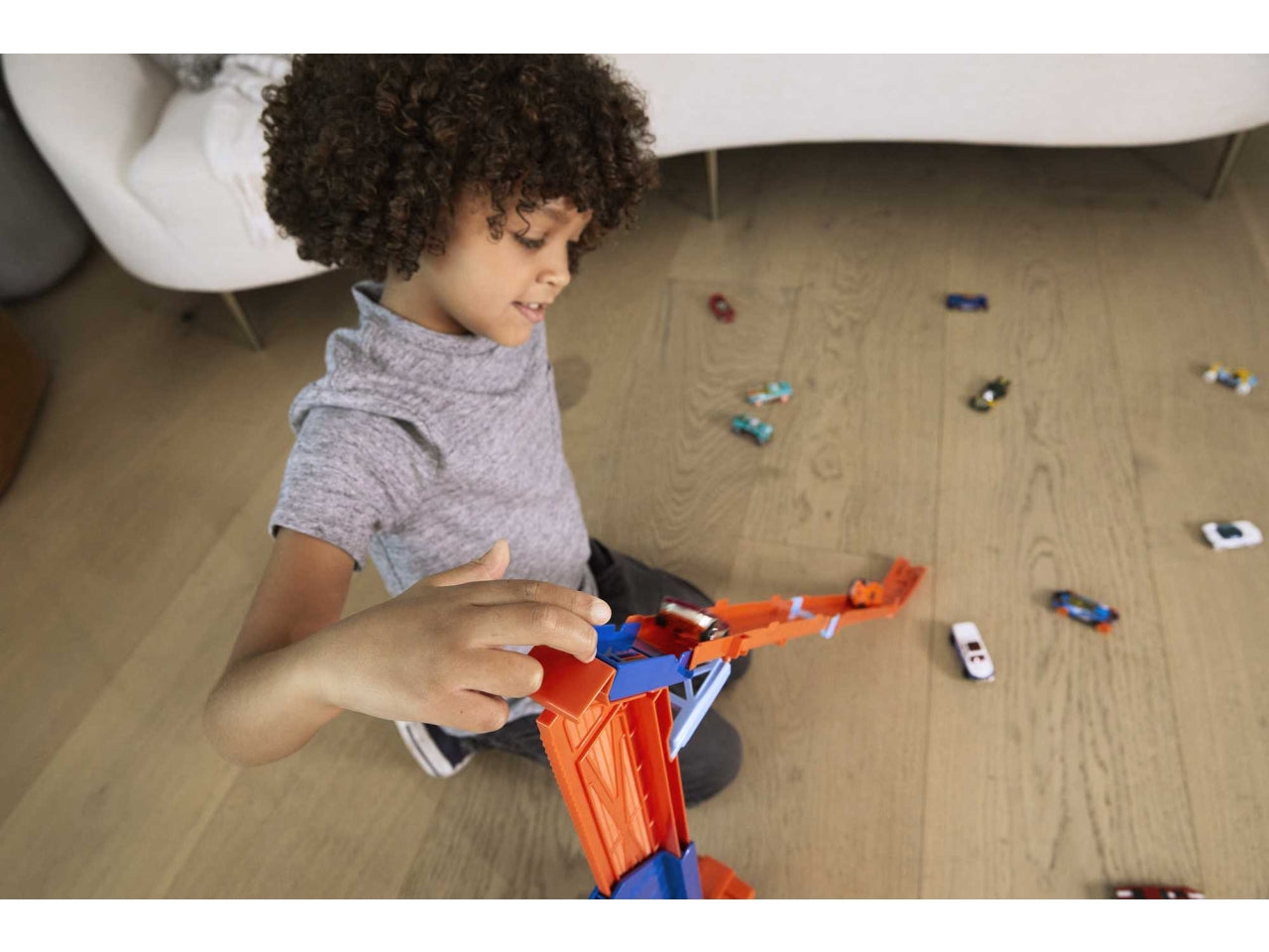 Hot wheels super bisarca e pista 2 in 1
