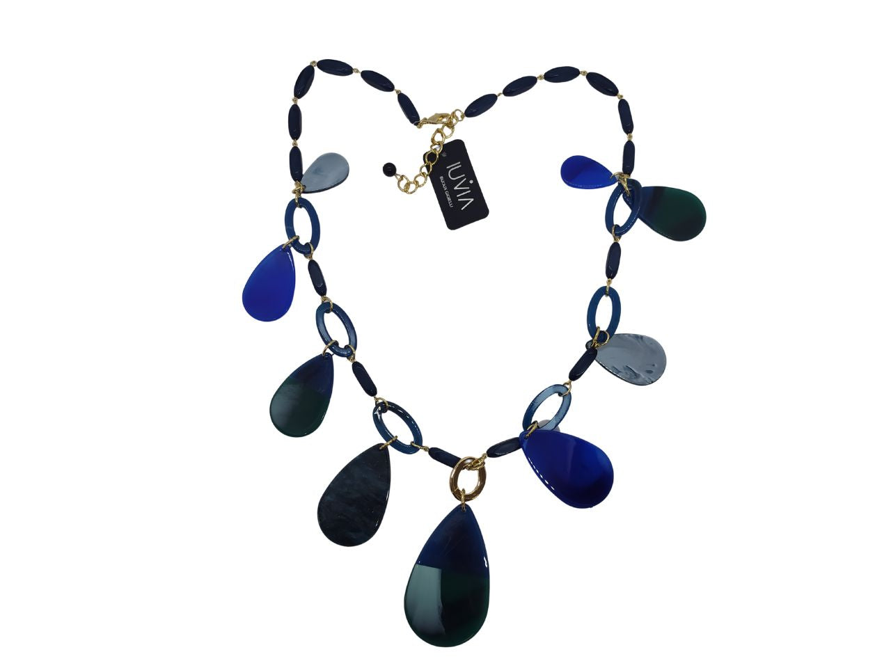 Collana lunga in resina con pendente