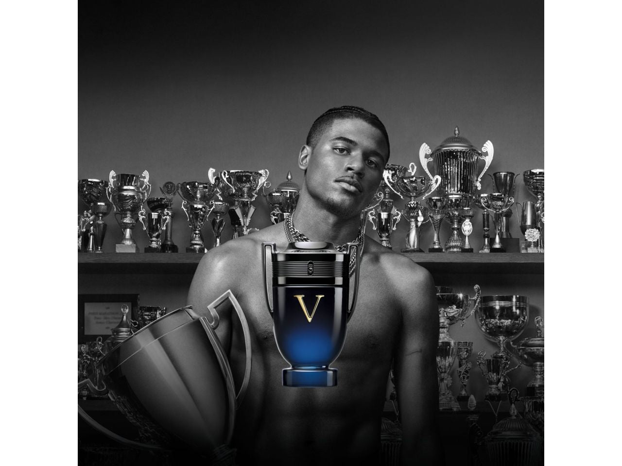 Profumo da uomo paco rabanne invictus elixir parfum intense formato da 100ml $