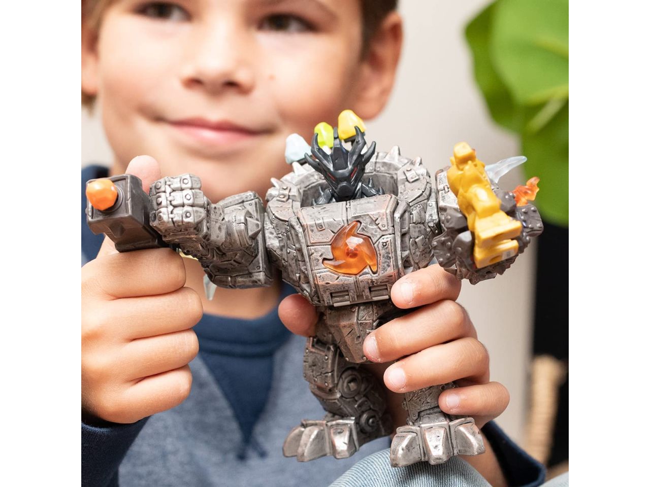 Robot master con mini creatures