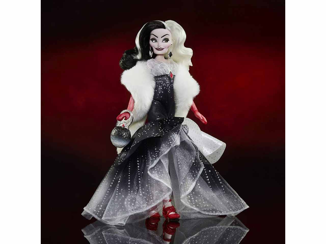 Disney princess villains style series crudelia de mon