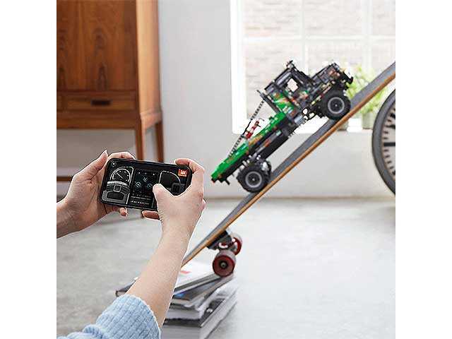 Lego technic mercedes-benz zetros 42129
