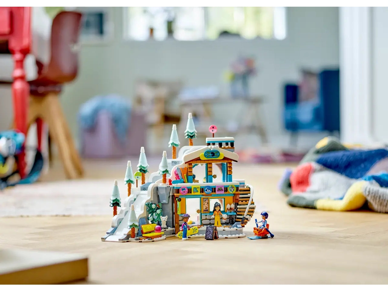 Lego Friends Pista da Sci e Baita 41756