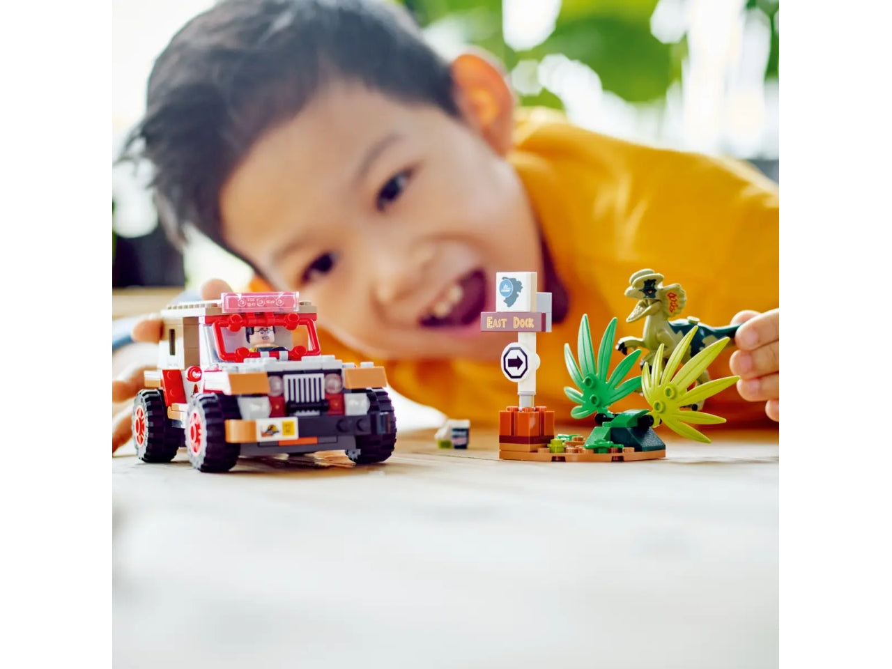 Lego Jurassic Park LAgguato del Dilofosauro 76958