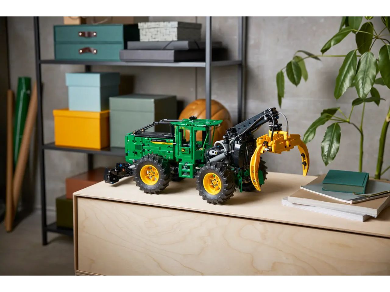 Lego Technic Trattore John Deere 948L-II 42157