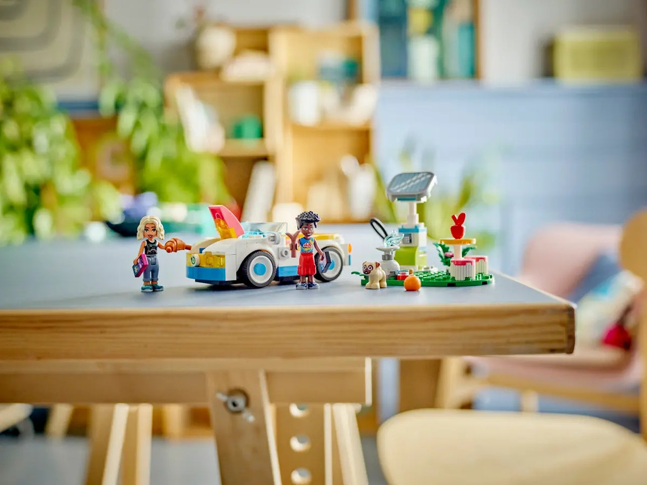 Lego friends auto elettrica e caricabatterie