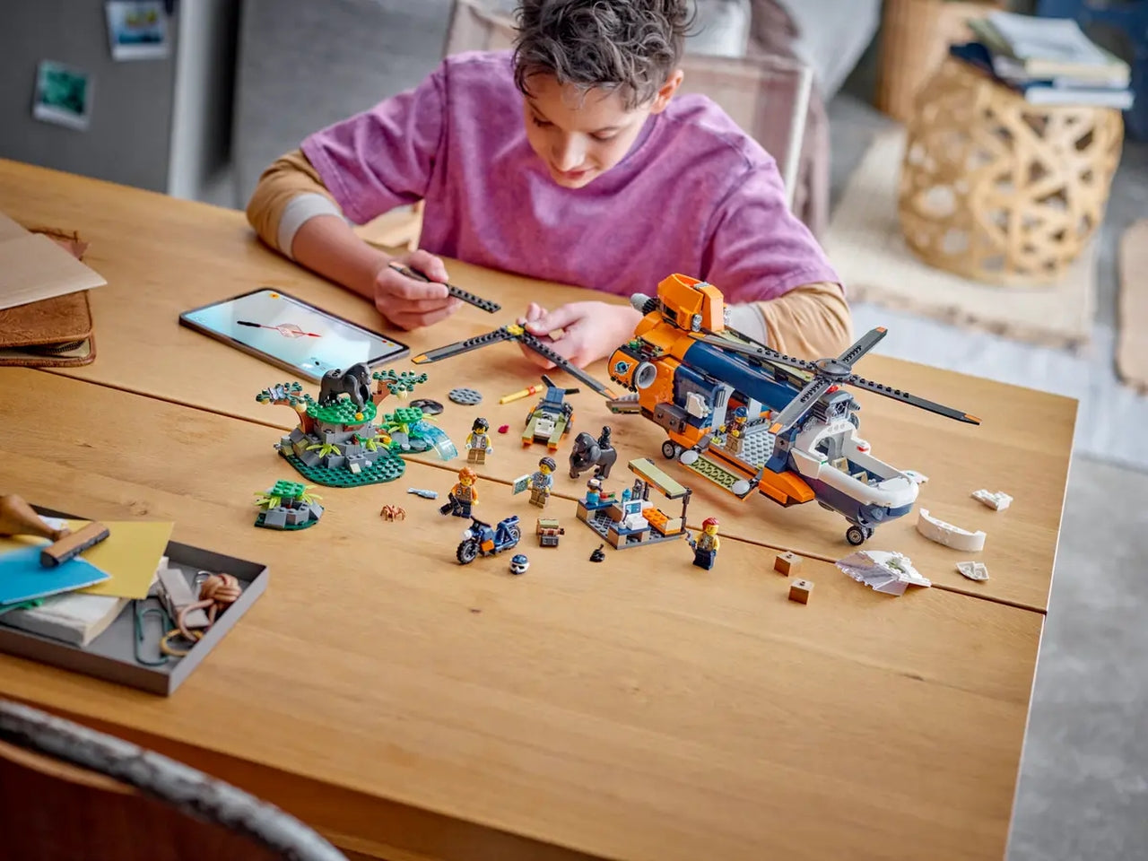 Lego City Exploration Elicottero dellesploratore della giungla, set di costruzioni in scatola da 881 pezzi, per ragazzo 8+ anni 60437