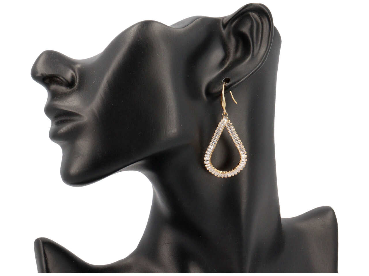 Orecchini in ottone oro con strass a forma di goccia ovale