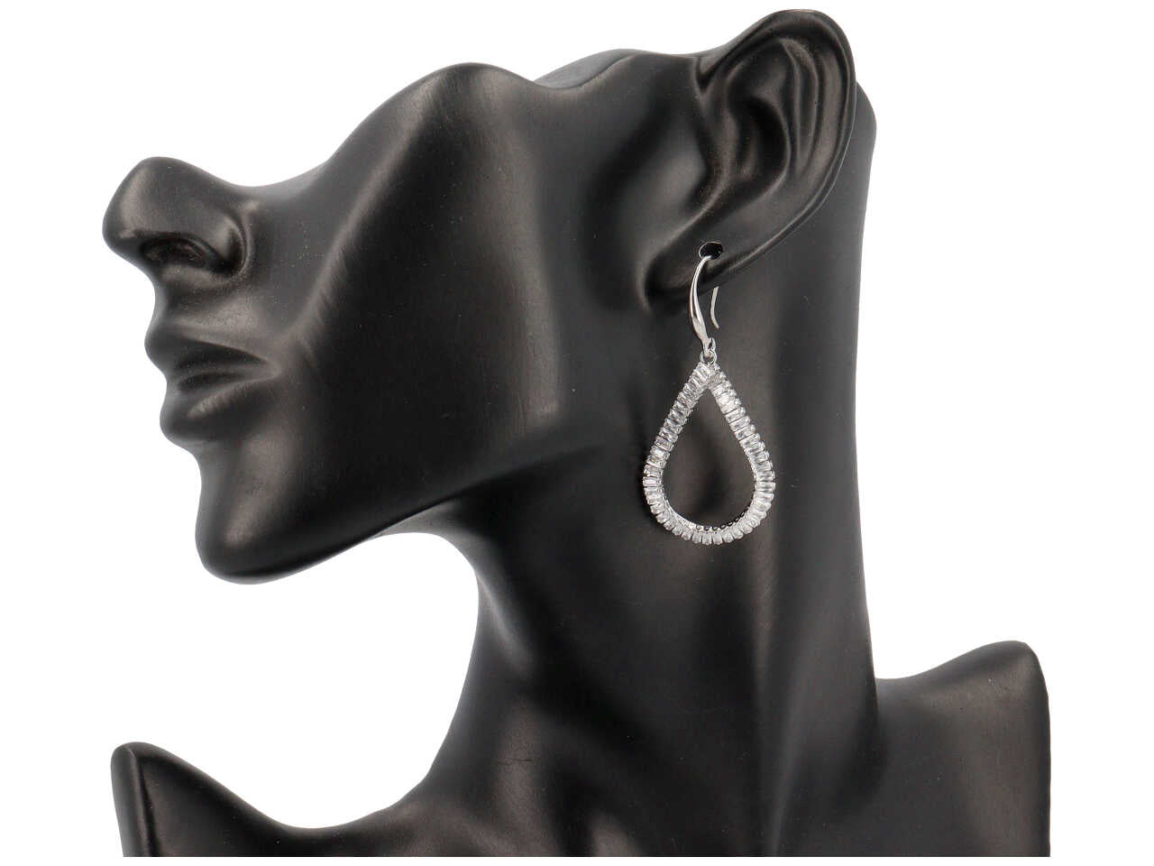 Orecchini in ottone argento con strass a forma di goccia ovale