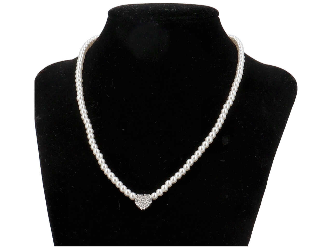 Collana in acciaio con perle e cuore centrale argento