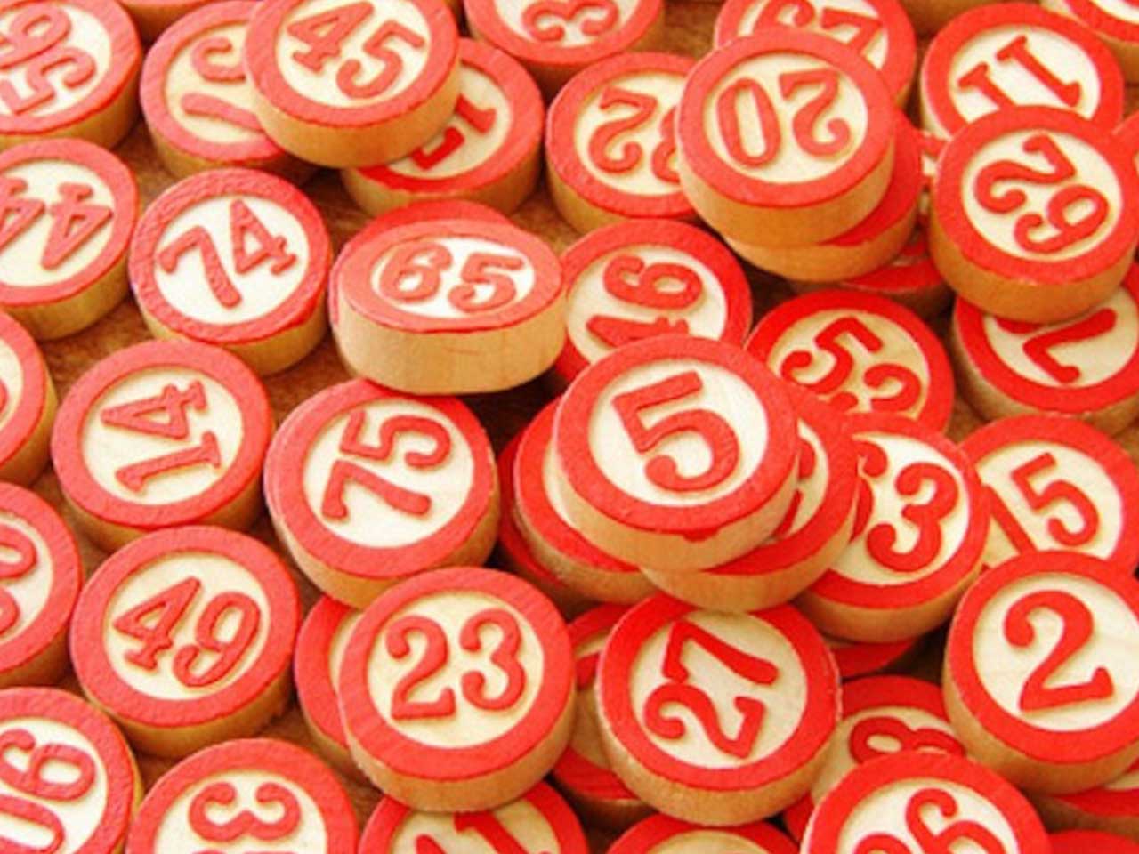 Numeri in legno per tombola 17x10