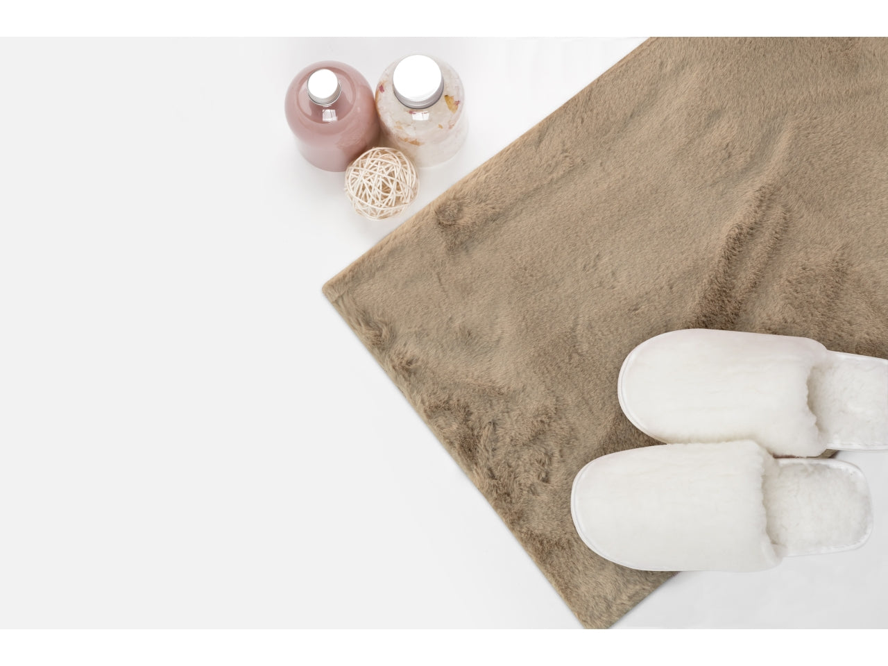 Tappeto carezza misura 45x75cm beige
