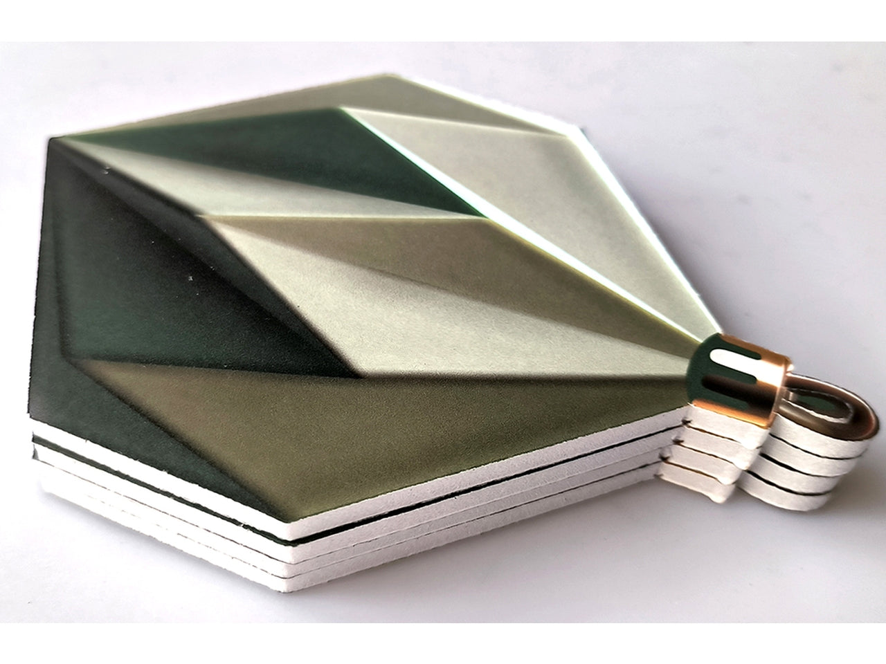 Decorazione crystal di natale 15x20cm verde in becks 5mm con foro per appenderla - la confezione contiene 4 sfere crystal