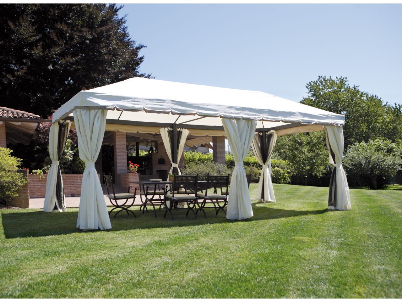 Gazebo nebrasca 6x3mt in alluminio con tende