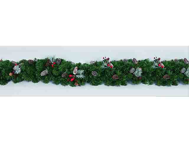 Ramone verde pvc cm.28xmt.2.70 pigne/ghiande rosse/rametti innevati