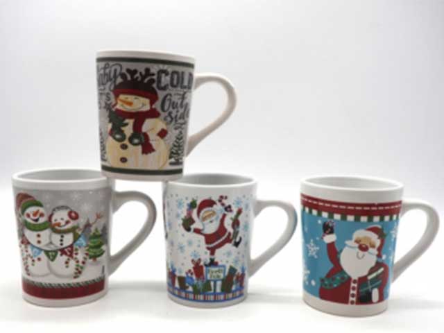 Tazza natalizia misura h.10,8x13xd.8,9cm con disegni babbo natale o palle di neve in 4 assortimenti