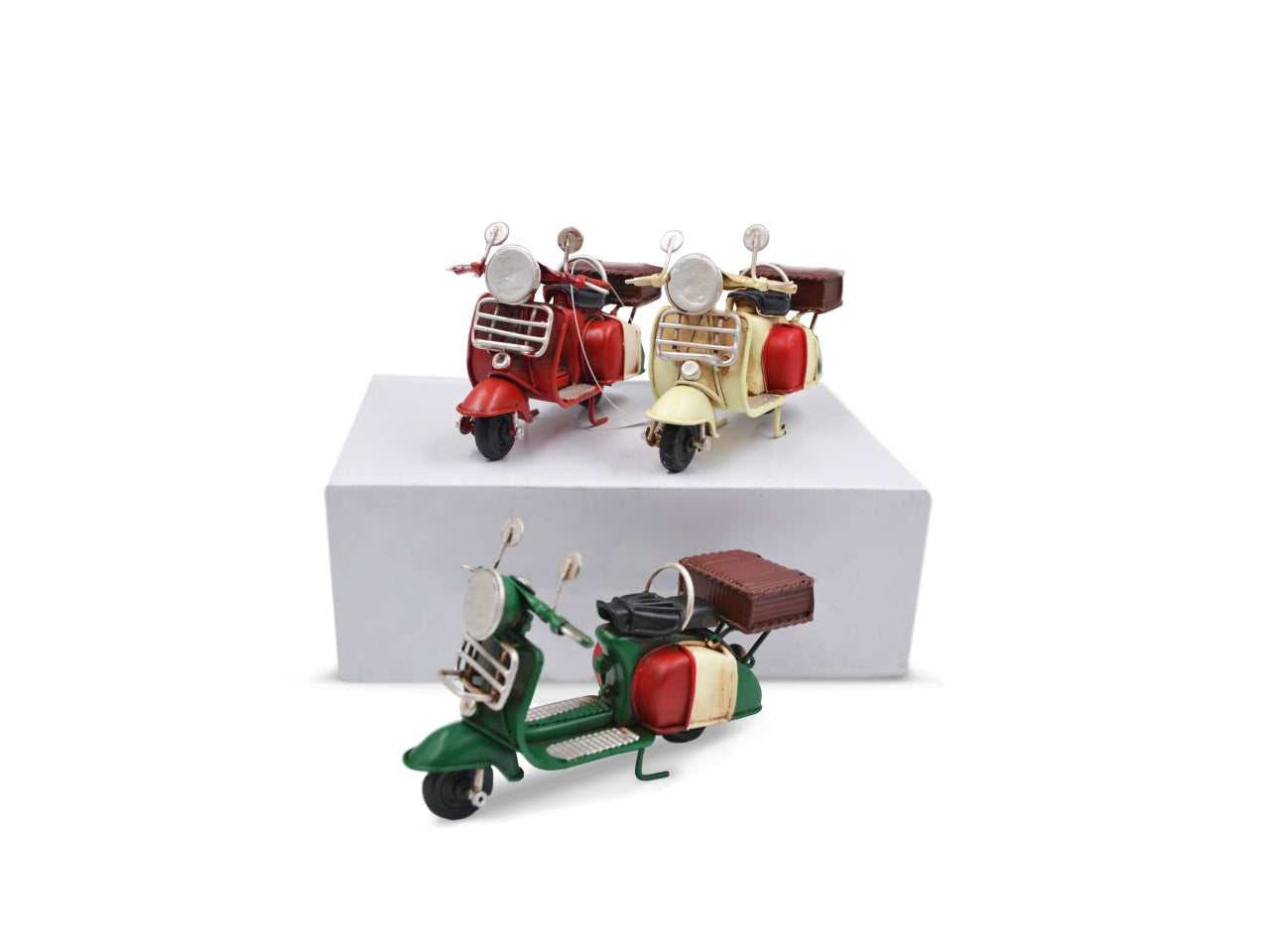 Vespa Decorativa in Metallo Vintage - 12,5x8,5 cm - Disponibile in 3 Colori