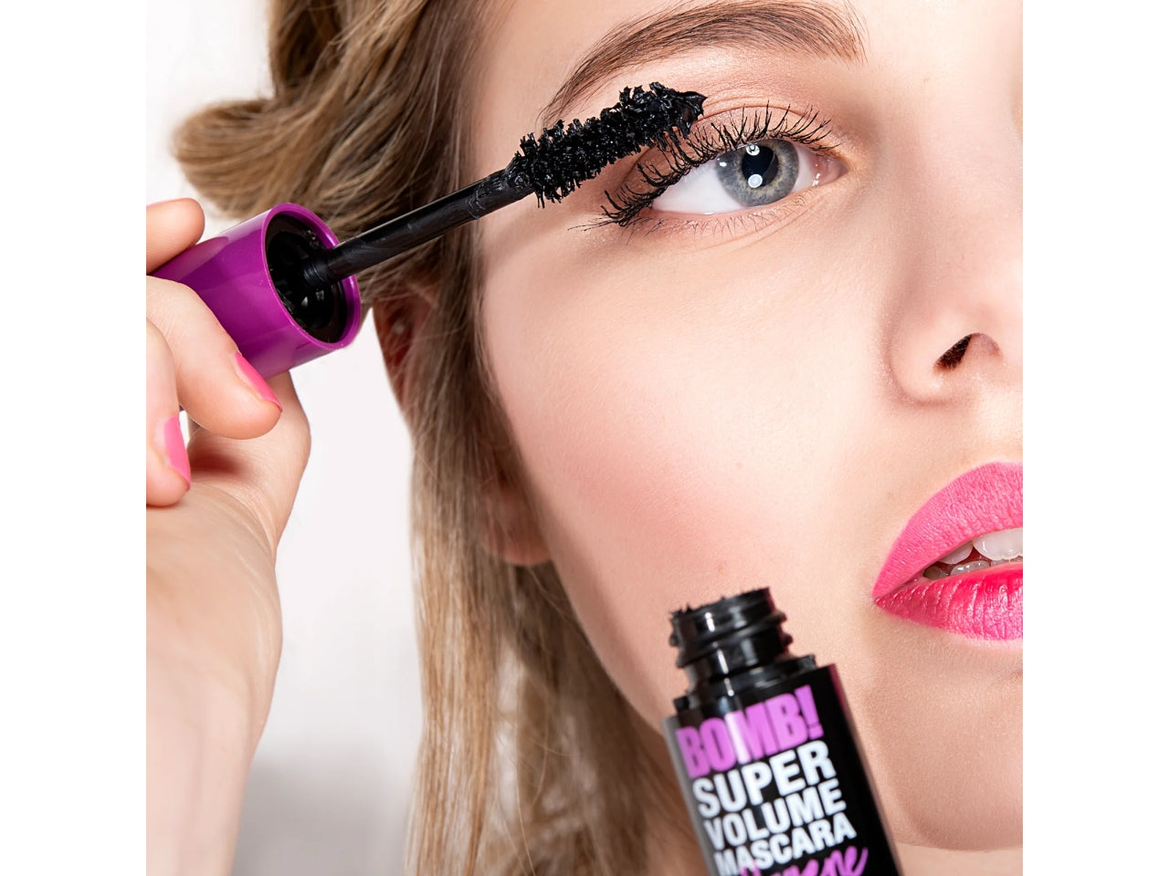 Mascara Bomb! Super Volume - Effetto super volume e definizione - Nero - Bellaoggi