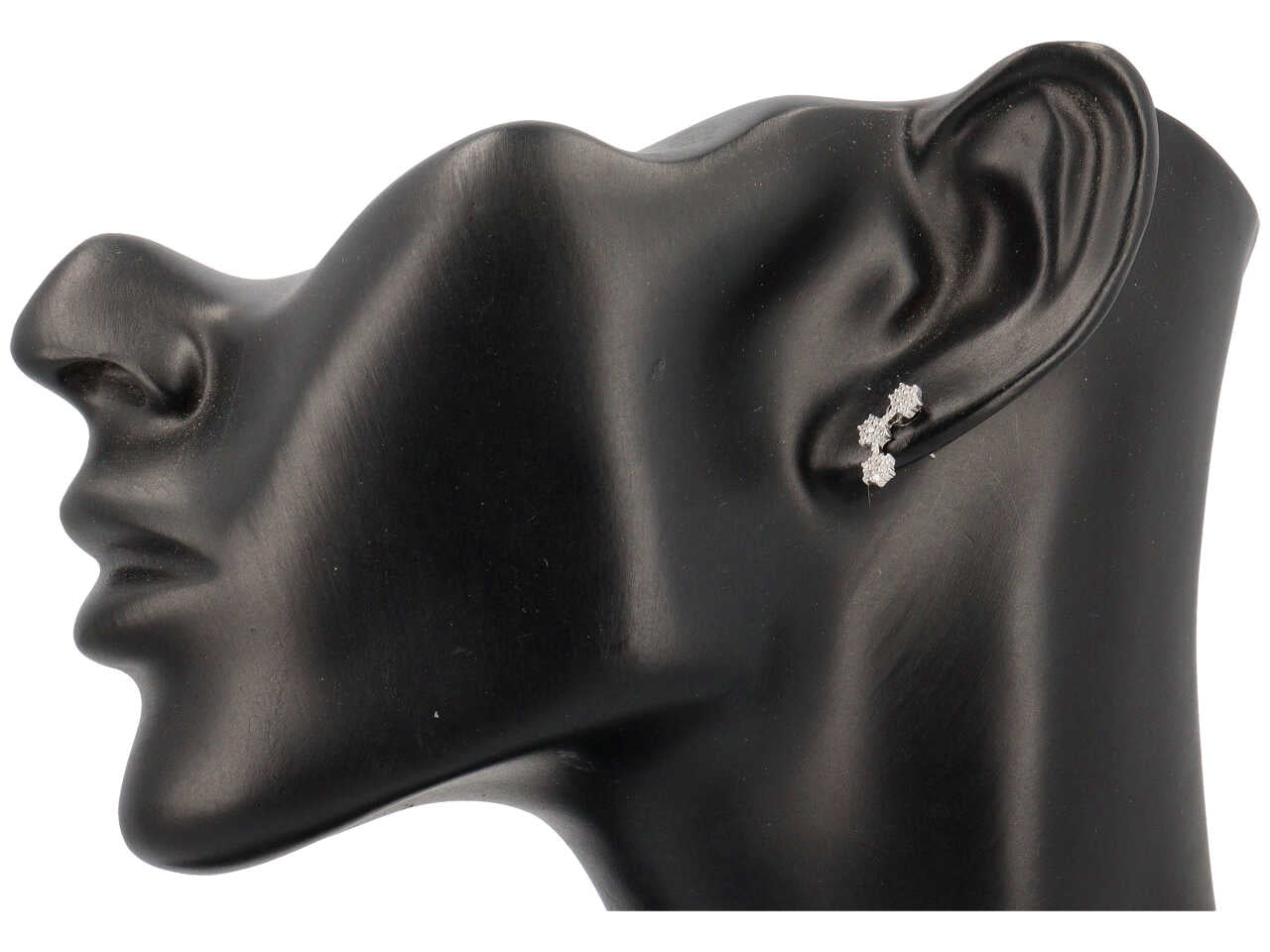 Orecchino triplo micropavè