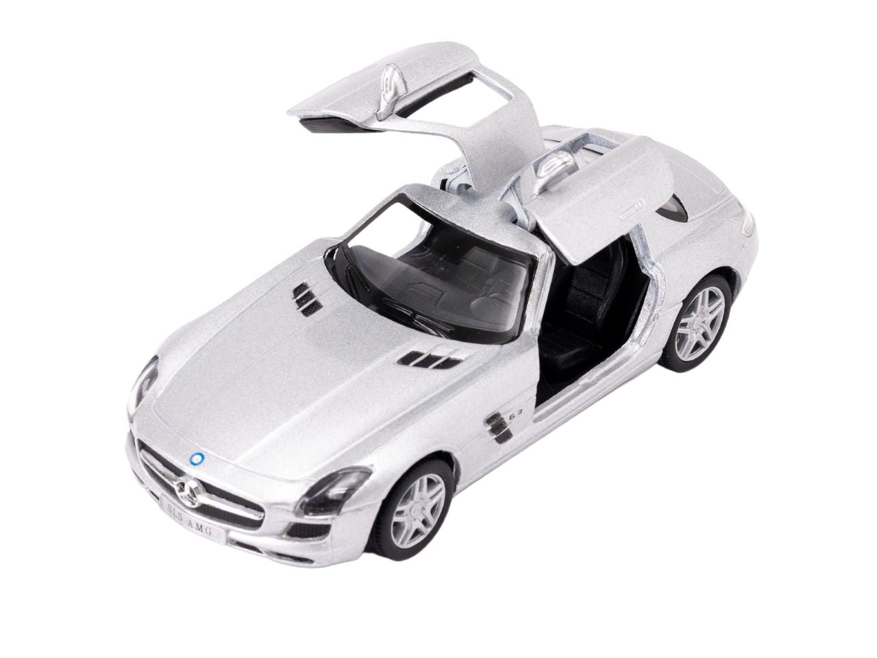 Auto mercedes sls 832