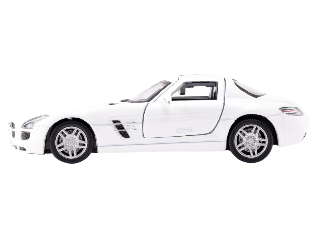 Auto mercedes sls 832