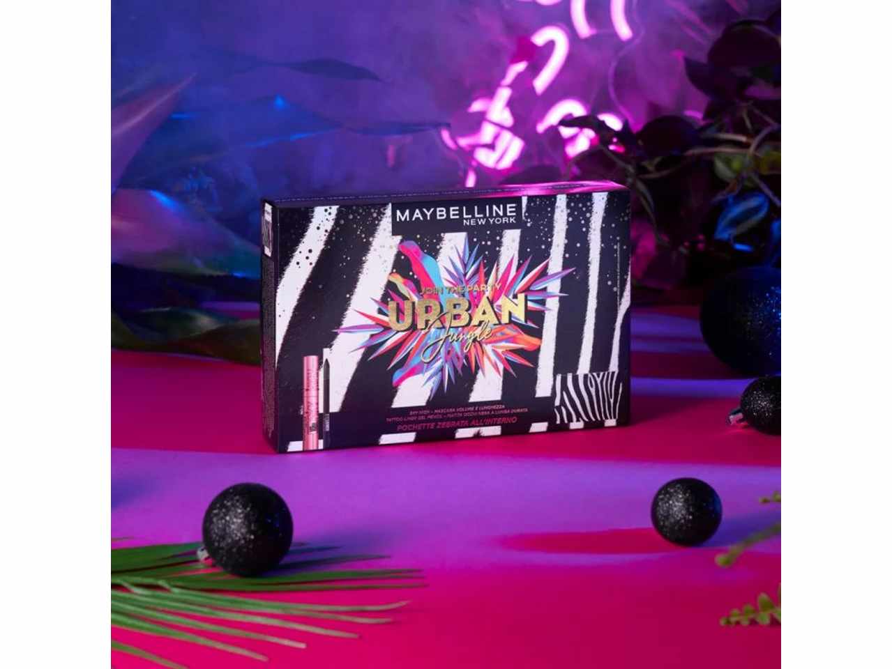 Maybelline urban jungle set regalo. contenuto: pochette in texture zebrata, sky high mascara volume e lunghezza, tattoo liner gel pencil matita occhi nera a lunga durata