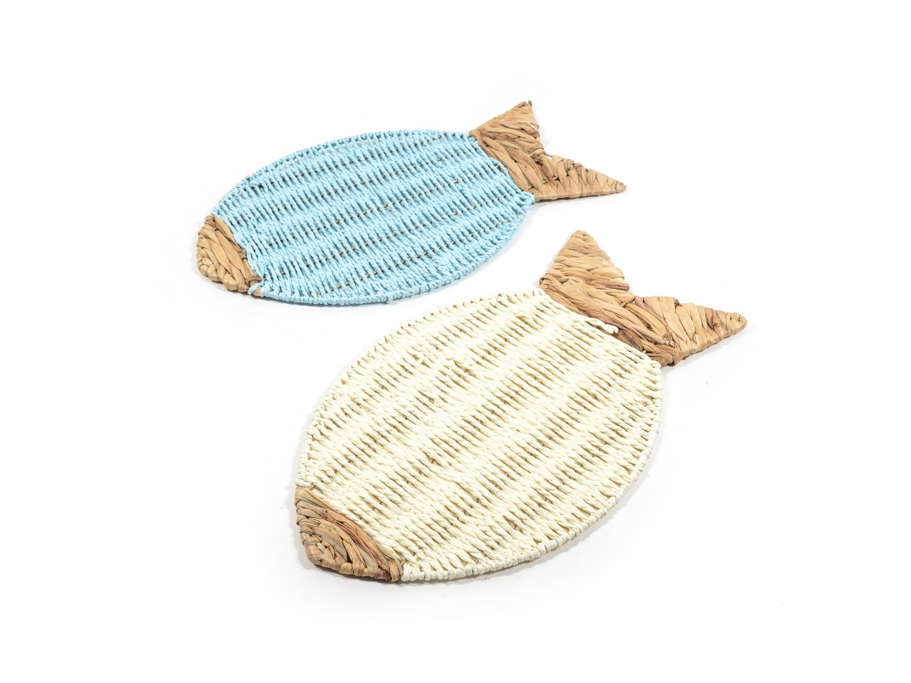 Sottopiatto in banano e carta intrecciata a forma di pesce stile marinaro 49x29x1 cm - Mercury