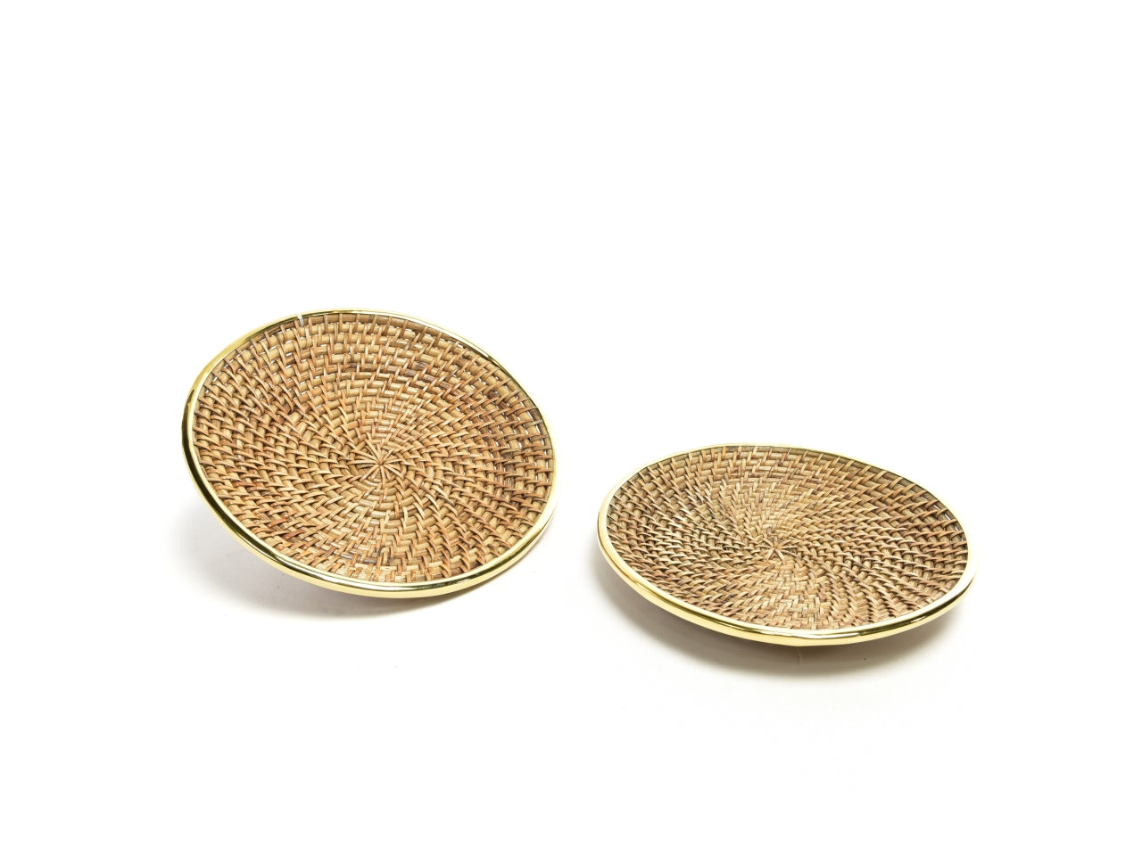 Centrotavola in rattan con bordatura in ottone d.25xh.5cm + d.30xh.7cm il set contiene 2 centrotavola