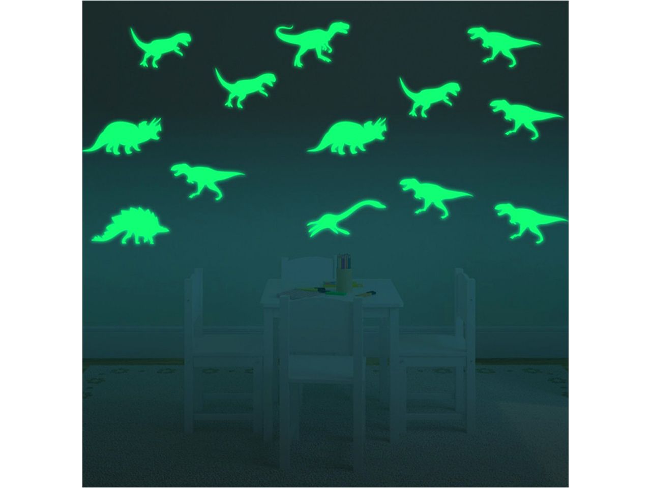 Set da 12 o 15 adesivi glowing in the dark assortiti
