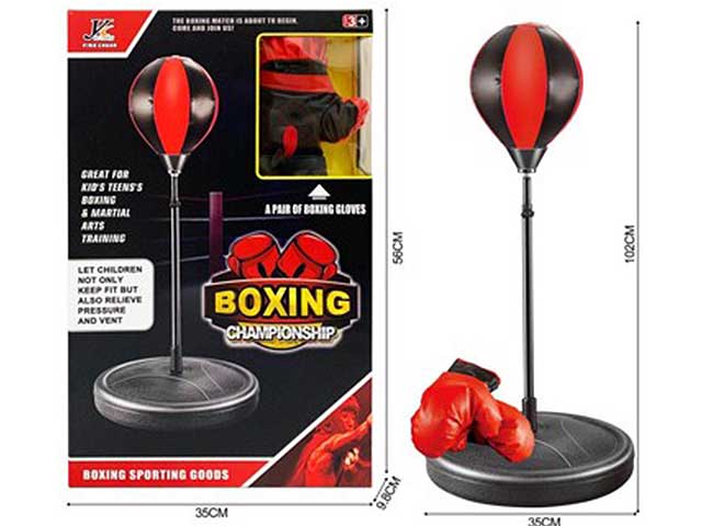 Punching ball con guantoni