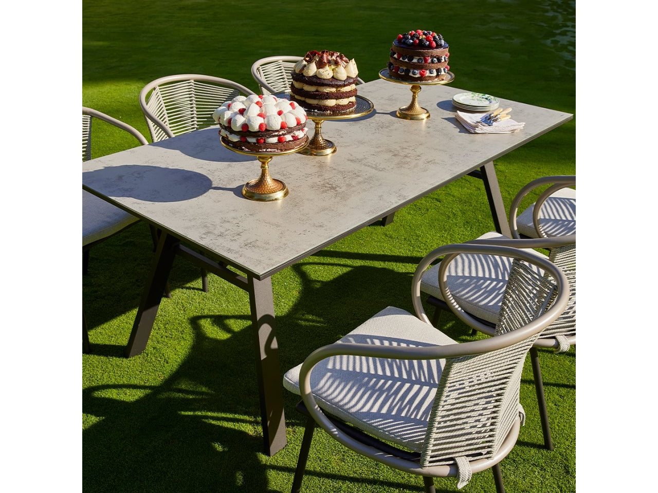 Set da giardino kendo 7 pezzi colore grigio chiaro