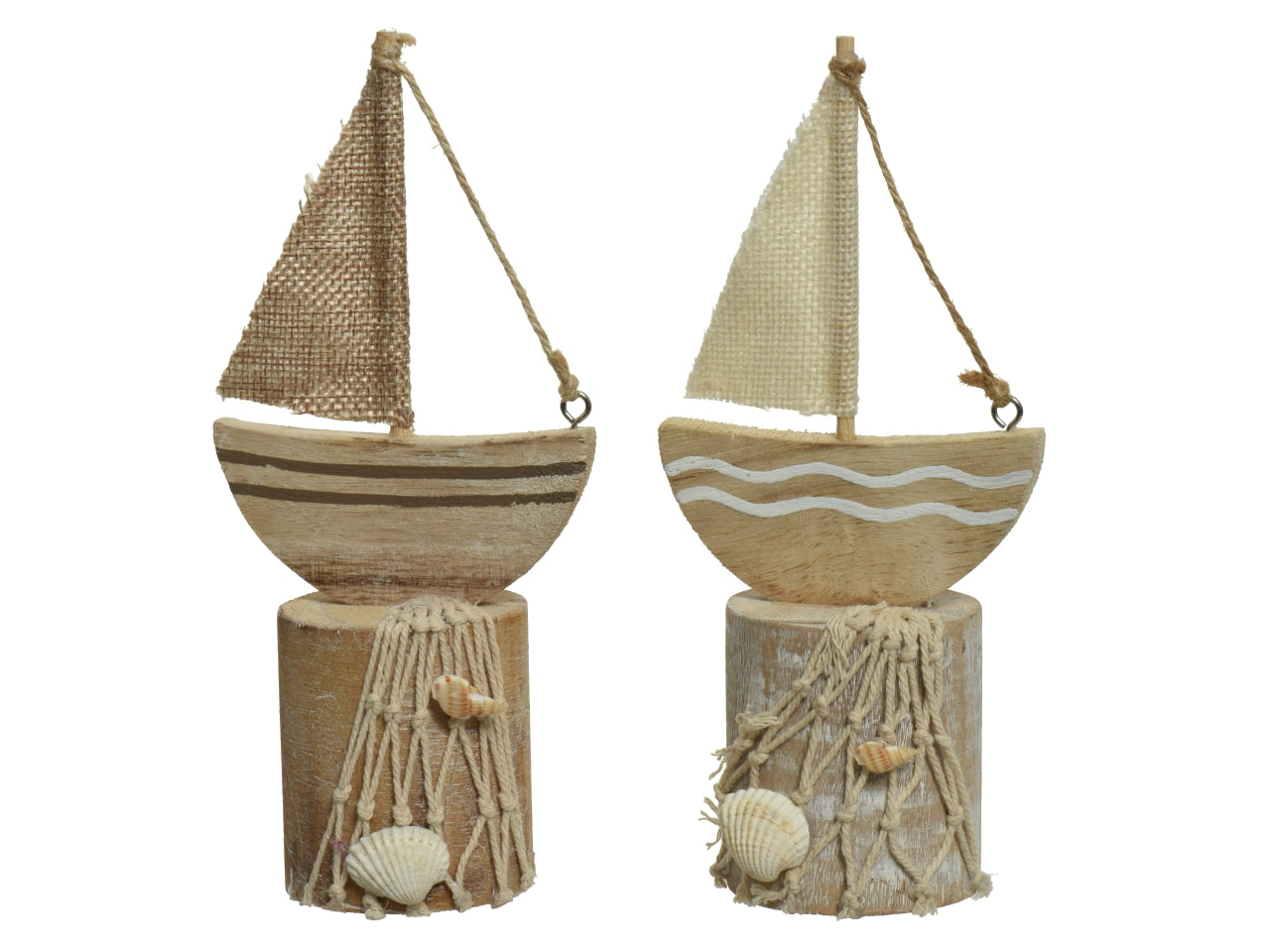 Soprammobile barca a vela, su tronco di legno, stile marinaro con conchiglia, 5,5x8x17cm, disponibile in 2 colori - Kaemingk