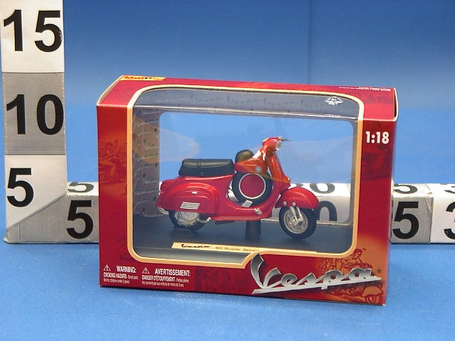 vespa con piedistallo   ms39540