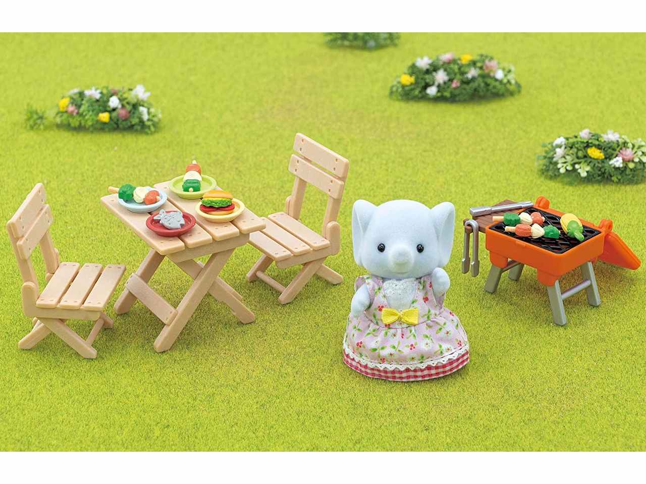 Sylvanian families bbq picnic elephant girl 05640