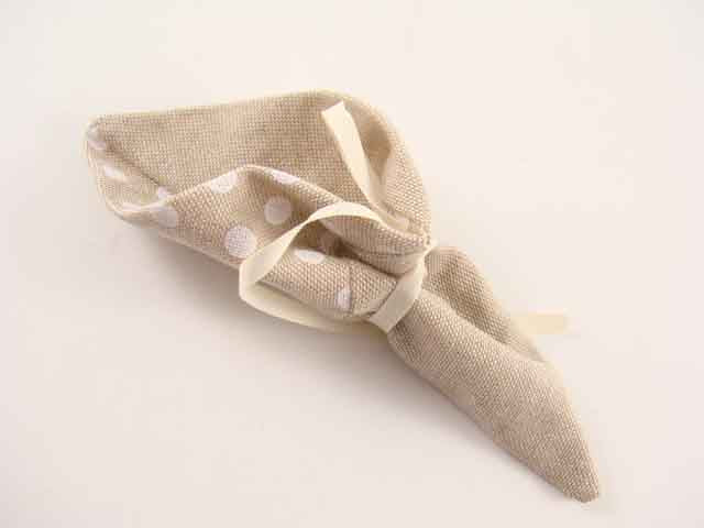 cornucopia 23x23cm beige j9412b